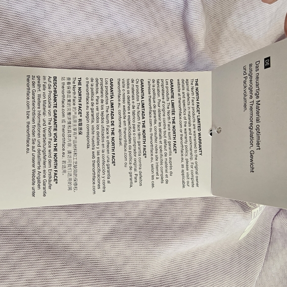 NEW North Face Futurefleece LT Women’s Medium Fleece Pullover Summit Base Layer - Picture 16 of 16